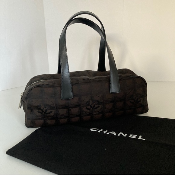 CHANEL EXCELLENT condition Travel Line Mini Boston Bag - Picture 3 of 12